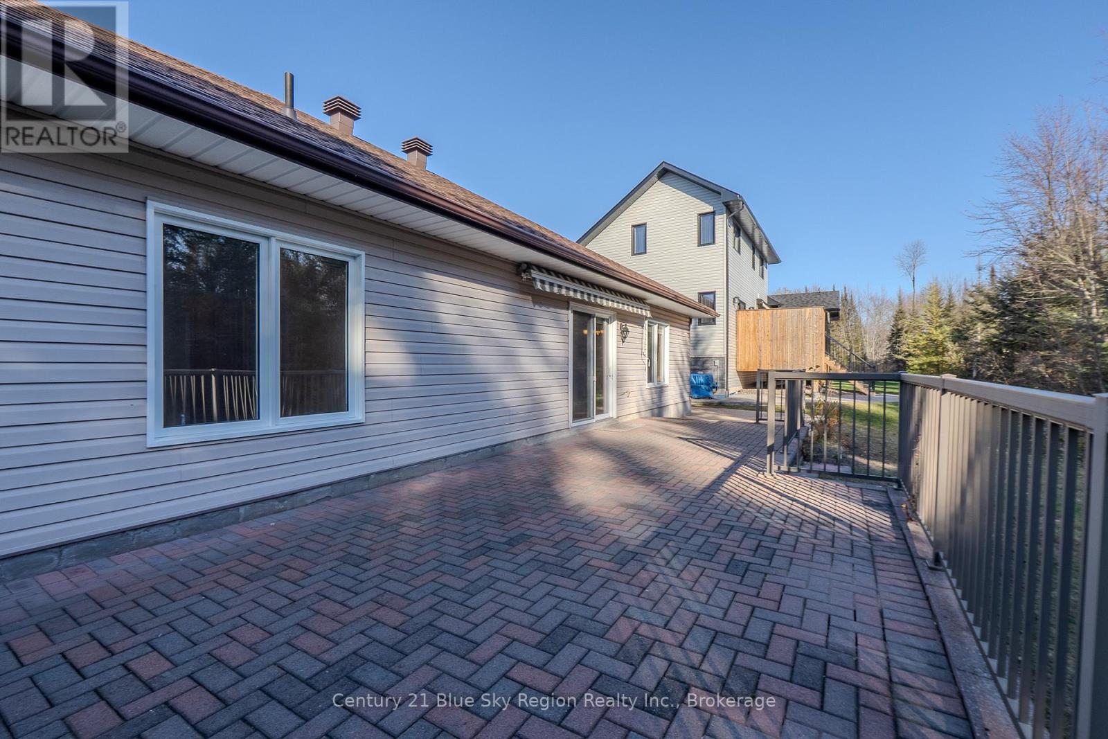 30 - 1134 Premier Road, North Bay, Ontario P1A 2J1 - Photo 41 - X12485142