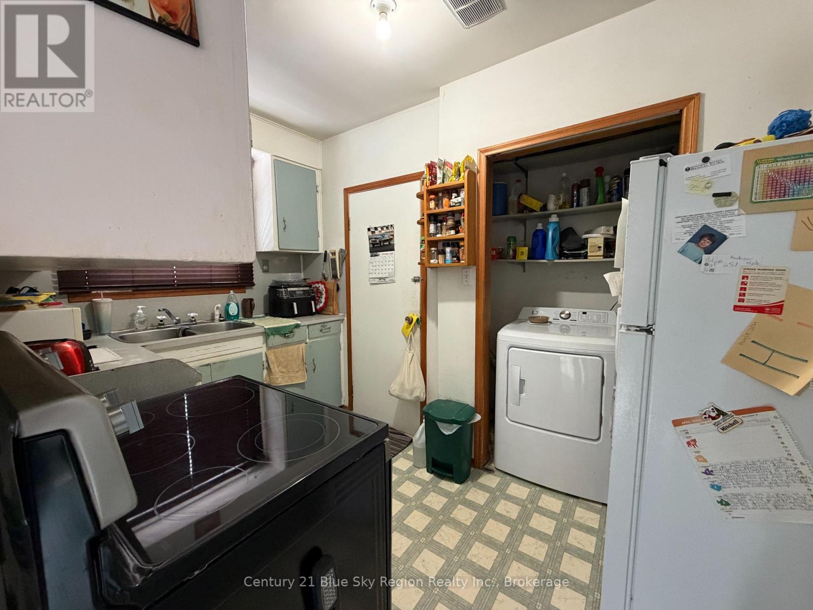 973 Ann Street, North Bay, Ontario P1B 5M3 - Photo 27 - X12485149