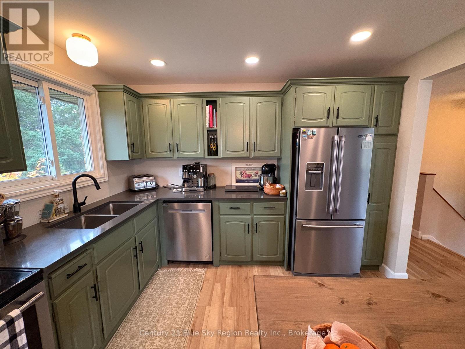 116 Rancier Street, North Bay (Widdifield), Ontario  P1B 7X3 - Photo 5 - X12485157