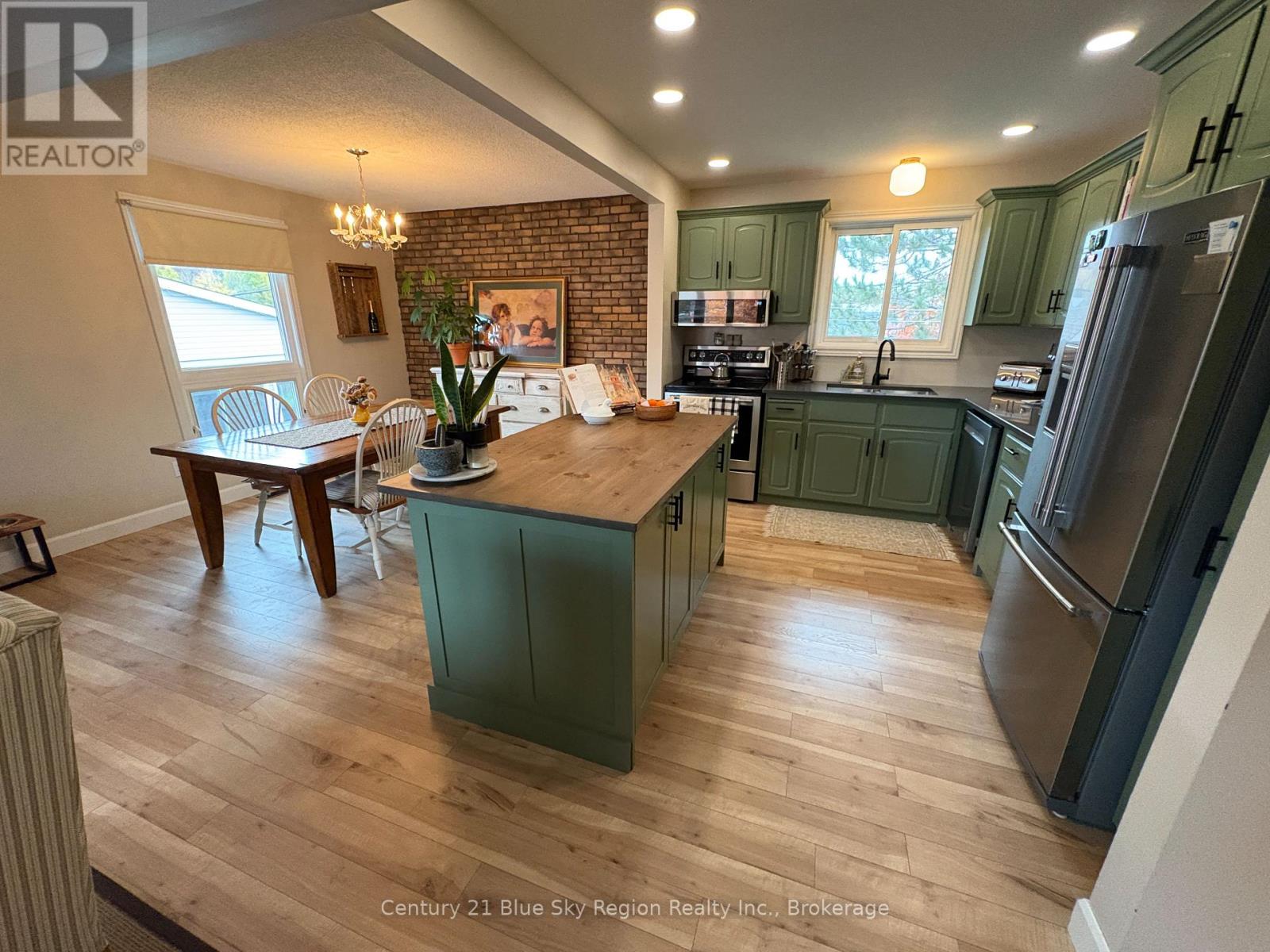 116 Rancier Street, North Bay (Widdifield), Ontario  P1B 7X3 - Photo 7 - X12485157