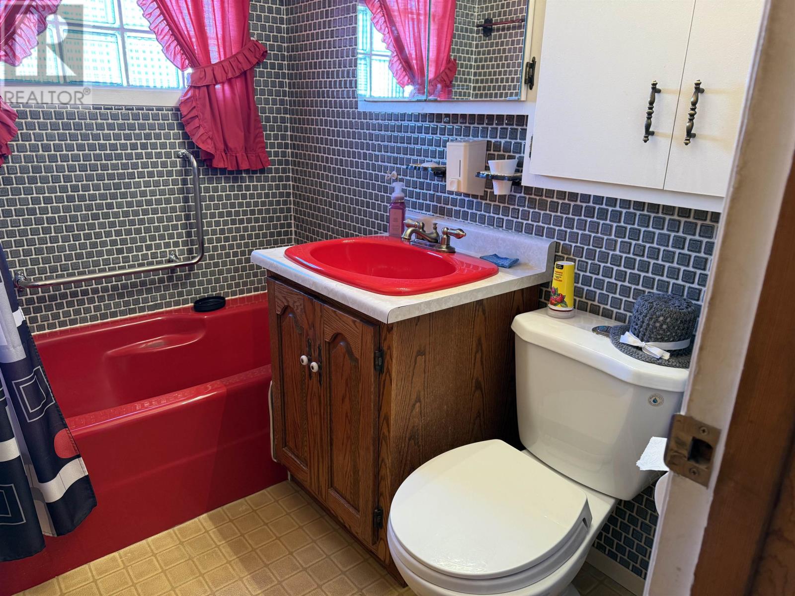 417 Brown Street, Thunder Bay, Ontario  P7E 2K1 - Photo 12 - TB253332