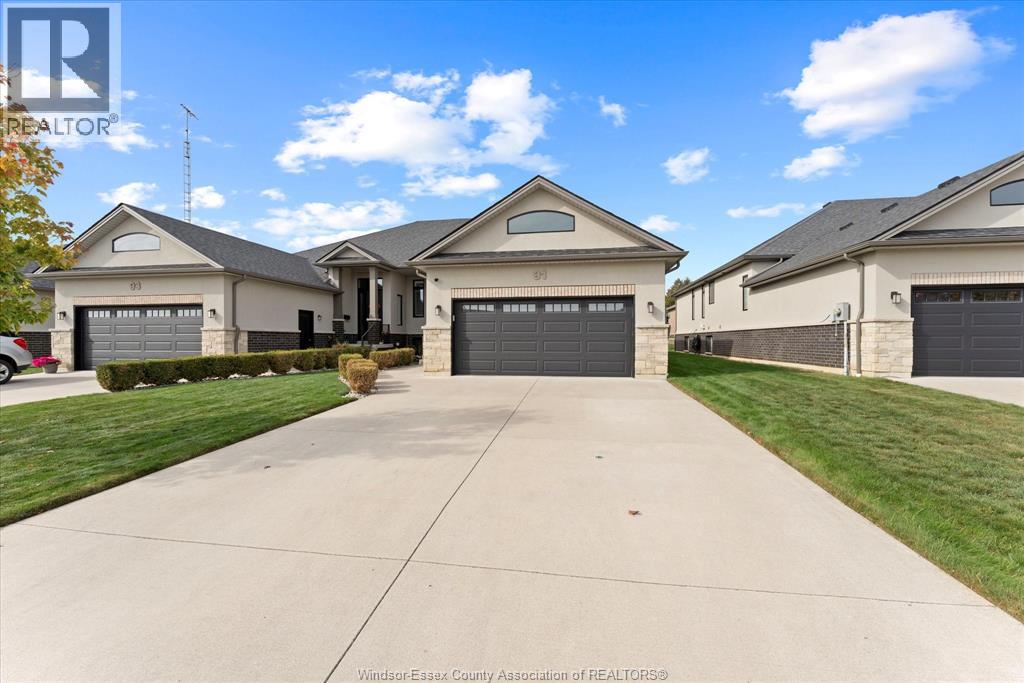 91 Carolina Woods Crescent, Leamington, Ontario  N8H 5N2 - Photo 4 - 25027315