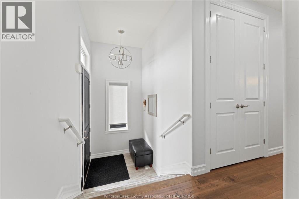 91 Carolina Woods Crescent, Leamington, Ontario  N8H 5N2 - Photo 5 - 25027315