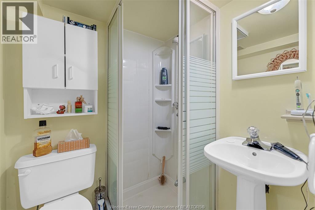 920 Moy Avenue, Windsor, Ontario  N9A 2P1 - Photo 23 - 25027309