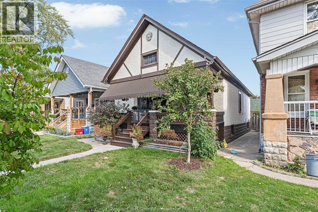 920 Moy Avenue, Windsor, Ontario  N9A 2P1 - Photo 3 - 25027309