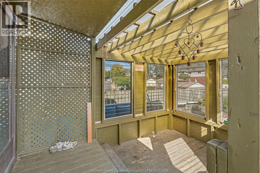 920 Moy Avenue, Windsor, Ontario  N9A 2P1 - Photo 30 - 25027309