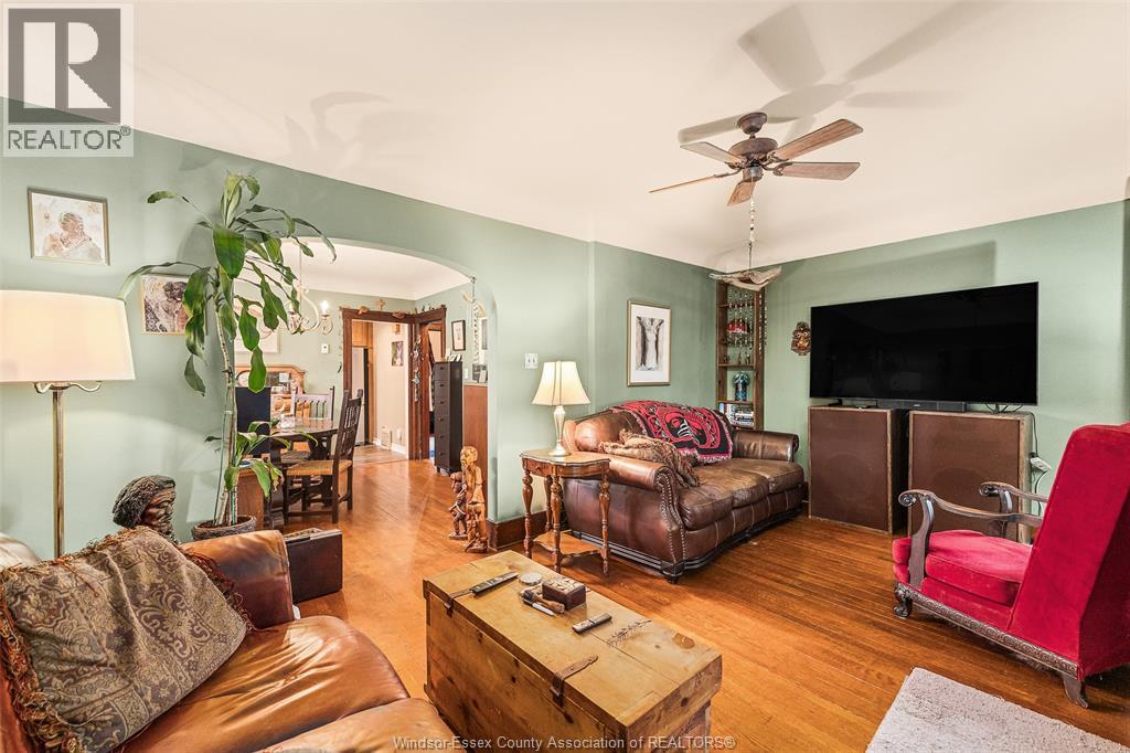 920 Moy Avenue, Windsor, Ontario  N9A 2P1 - Photo 5 - 25027309