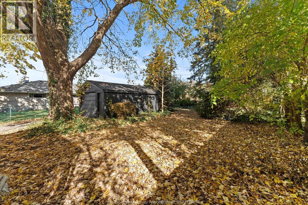 216 Thompson Boulevard, Windsor, Ontario  N8S 2G4 - Photo 26 - 25026449