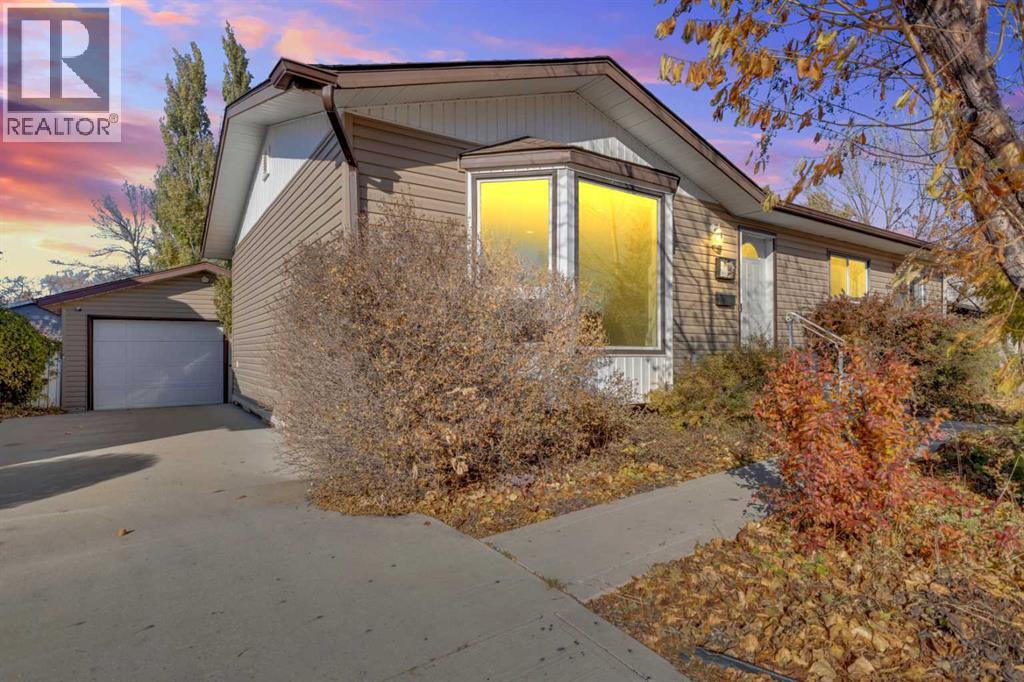 20 Stirling Close, Red Deer, Alberta  T4N 0A9 - Photo 34 - A2266550