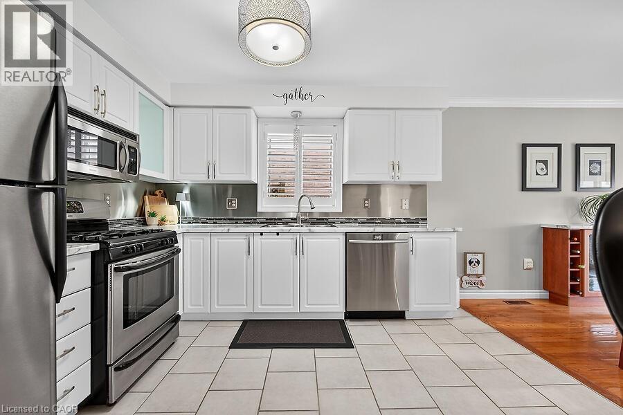 28 Woodbank Street, Hamilton, Ontario  L8J 3Y4 - Photo 8 - 40772809