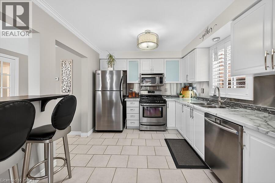 28 Woodbank Street, Hamilton, Ontario  L8J 3Y4 - Photo 12 - 40772809