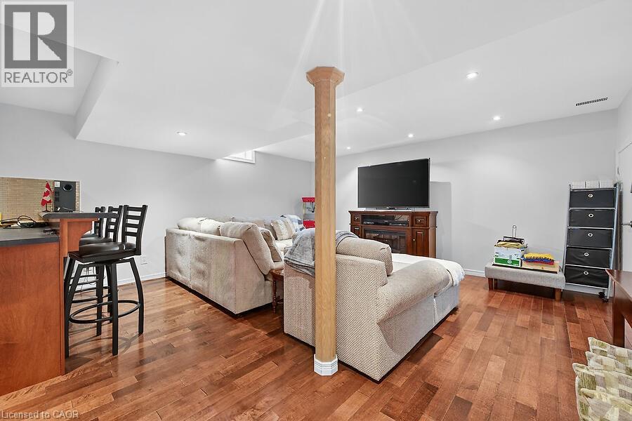 28 Woodbank Street, Hamilton, Ontario  L8J 3Y4 - Photo 42 - 40772809