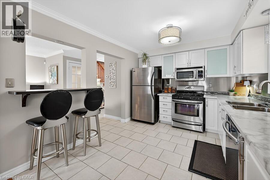 28 Woodbank Street, Hamilton, Ontario  L8J 3Y4 - Photo 10 - 40772809