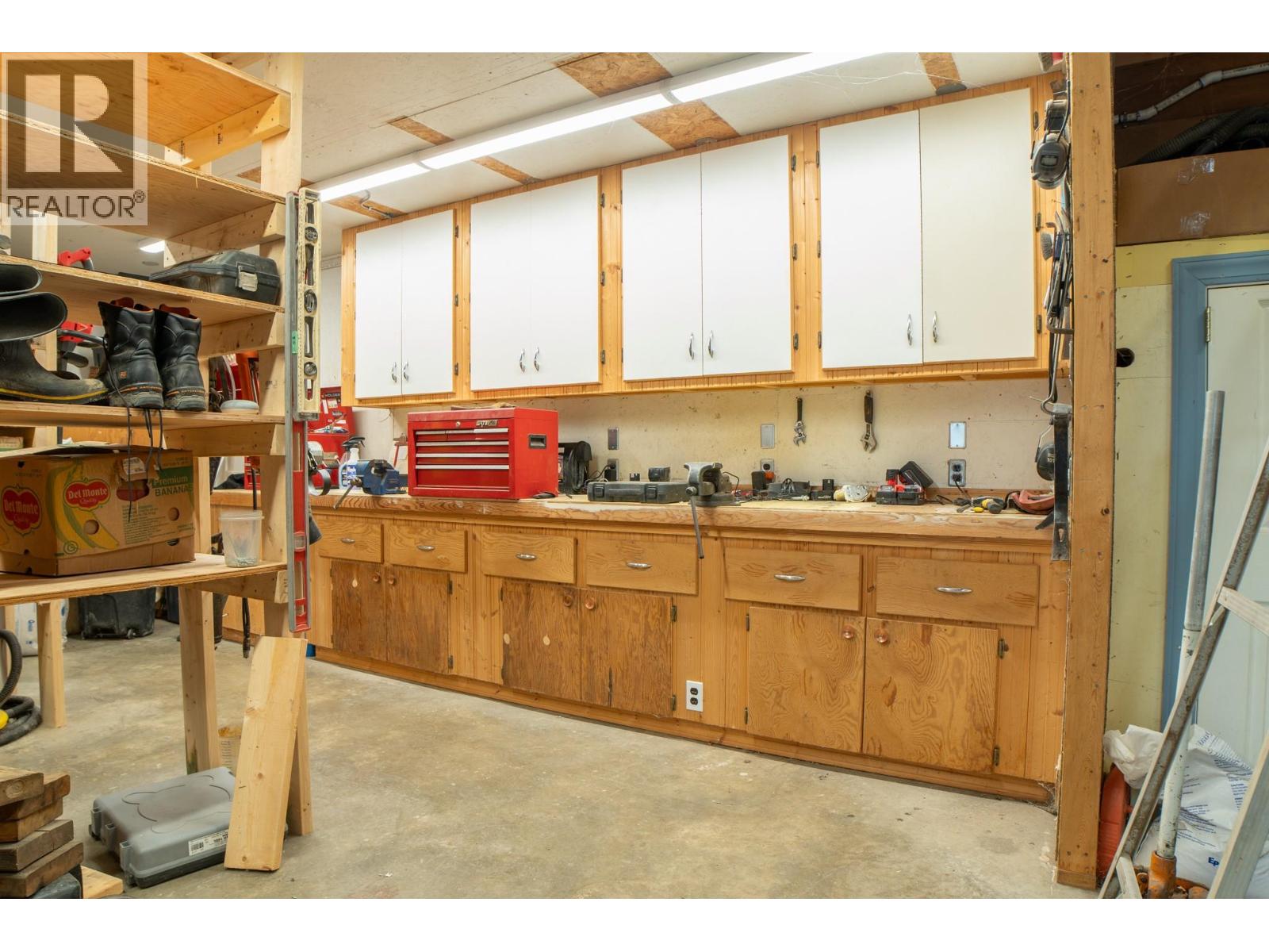 1124 Erickson Street, Creston, British Columbia  V0B 1G3 - Photo 24 - 10363971