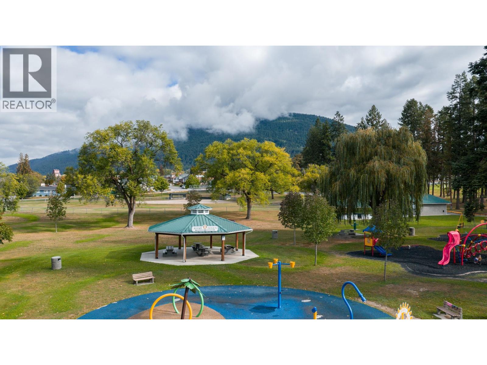 1124 Erickson Street, Creston, British Columbia  V0B 1G3 - Photo 33 - 10363971