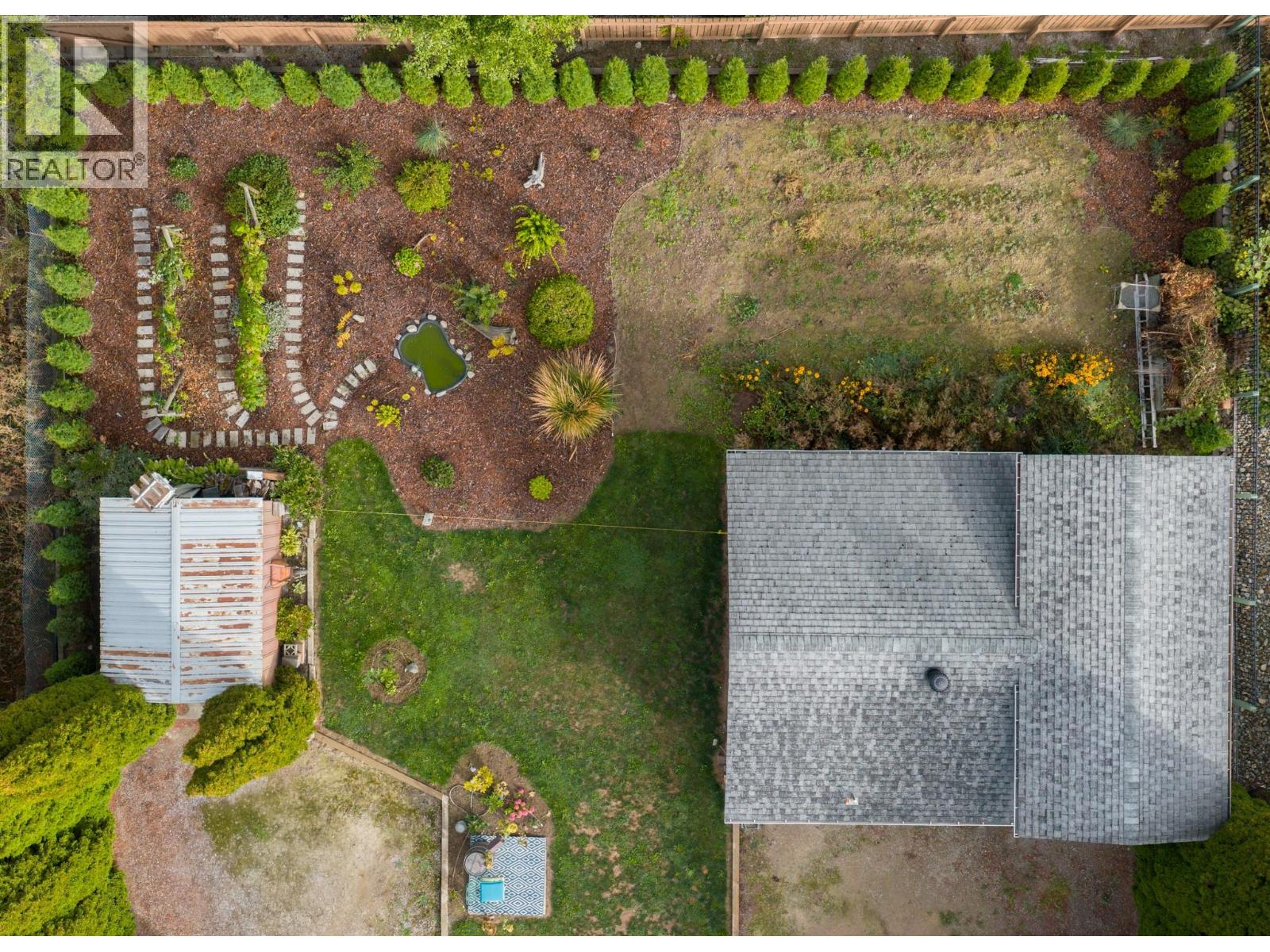 1124 Erickson Street, Creston, British Columbia  V0B 1G3 - Photo 30 - 10363971