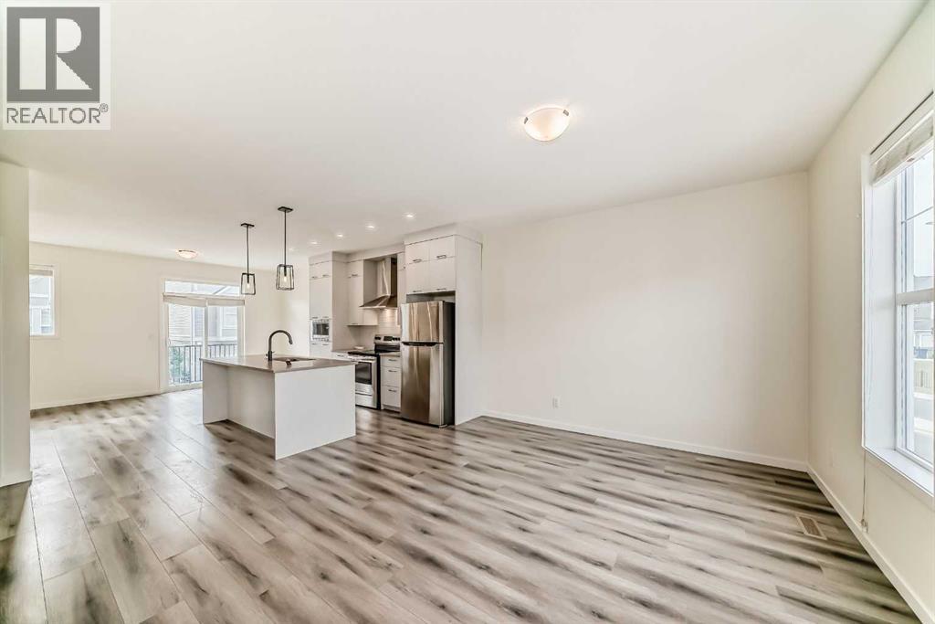 203 South Point Park Sw, Airdrie, Alberta  T4B 5G8 - Photo 11 - A2264535