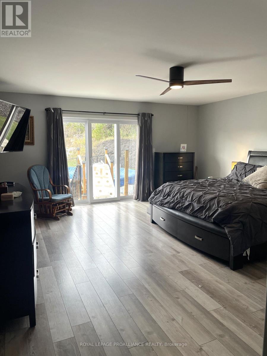 14 Lehtinen Crescent, Belleville, Ontario  K8P 0H4 - Photo 14 - X12485118