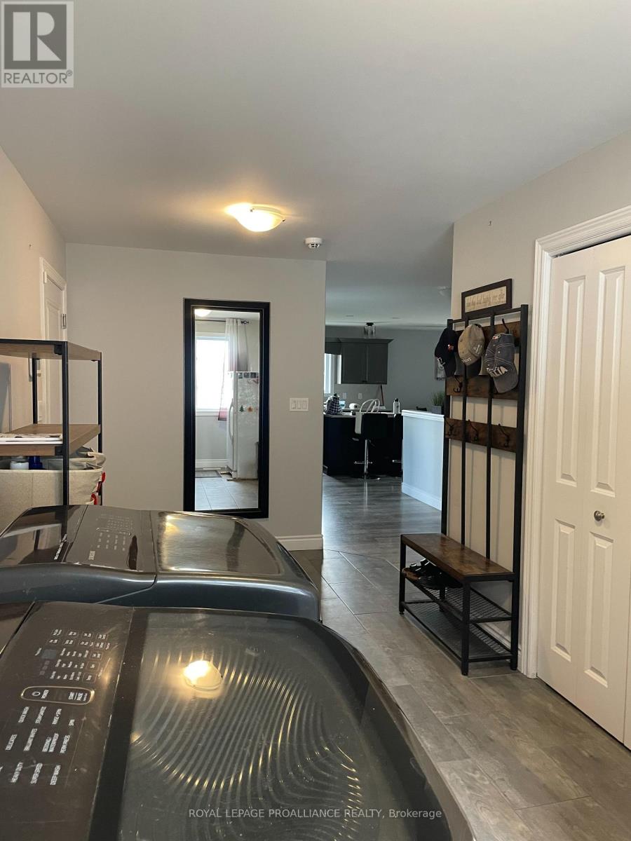 14 Lehtinen Crescent, Belleville, Ontario  K8P 0H4 - Photo 21 - X12485118