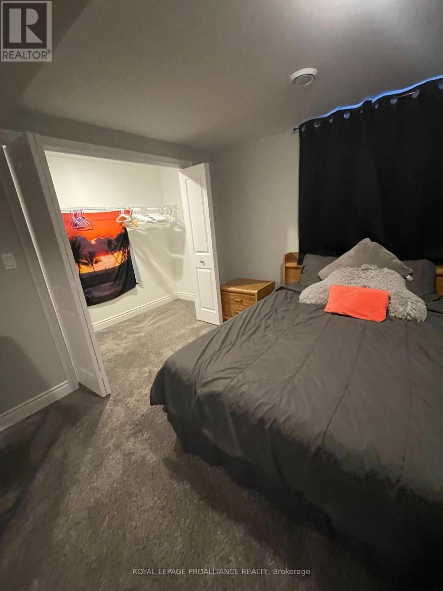 14 Lehtinen Crescent, Belleville, Ontario  K8P 0H4 - Photo 31 - X12485118