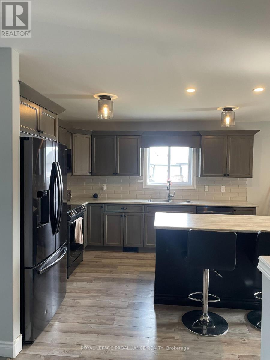 14 Lehtinen Crescent, Belleville, Ontario  K8P 0H4 - Photo 8 - X12485118