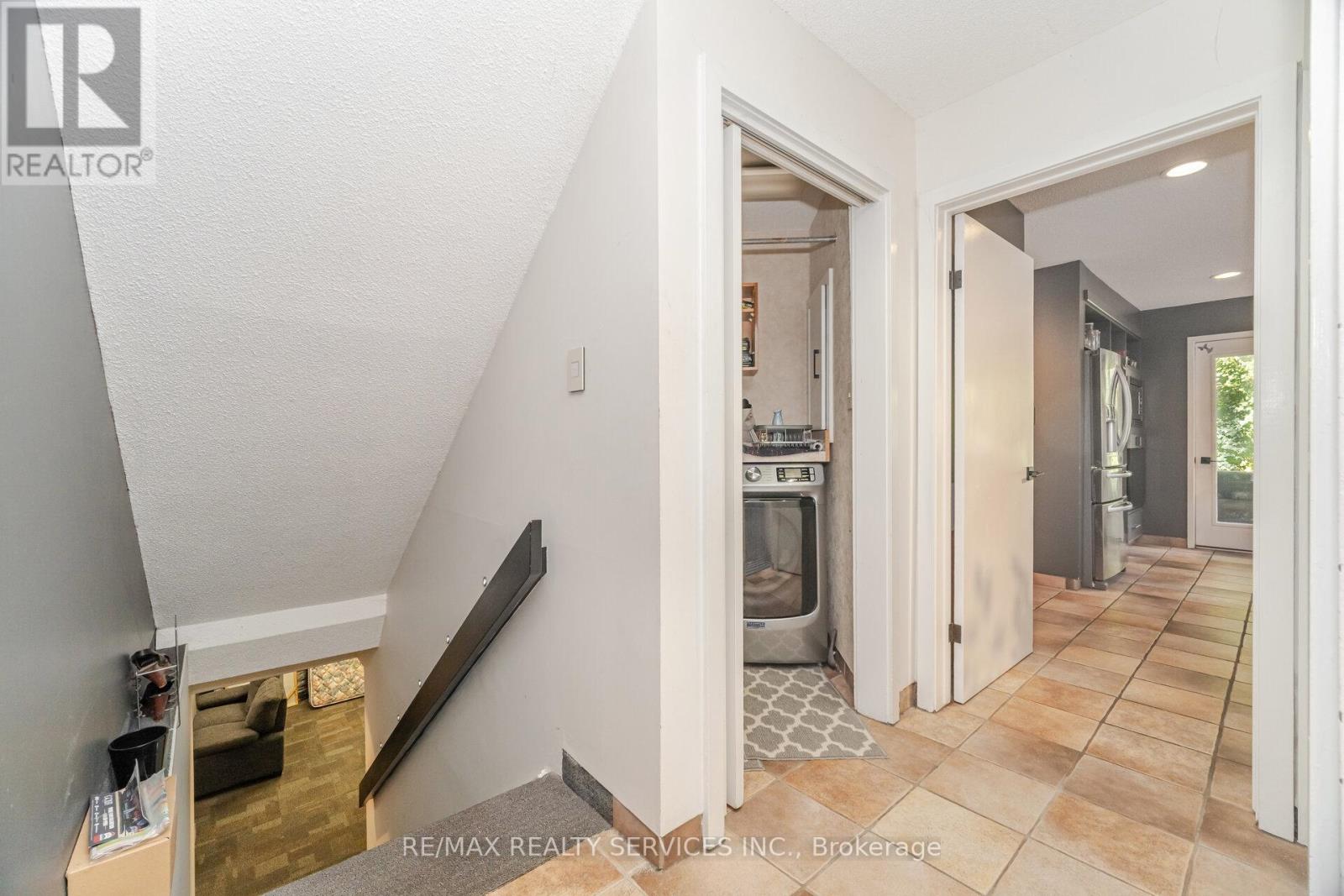 4296 Village Park Drive, Lincoln, Ontario  L3J 0J1 - Photo 26 - X12484649