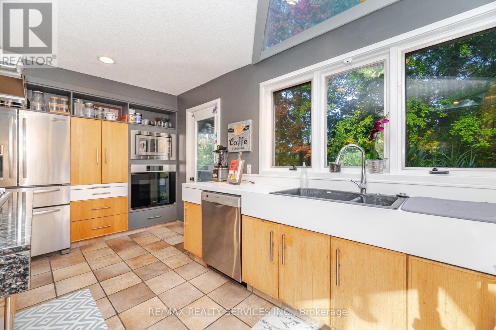 4296 Village Park Drive, Lincoln, Ontario  L3J 0J1 - Photo 19 - X12484649