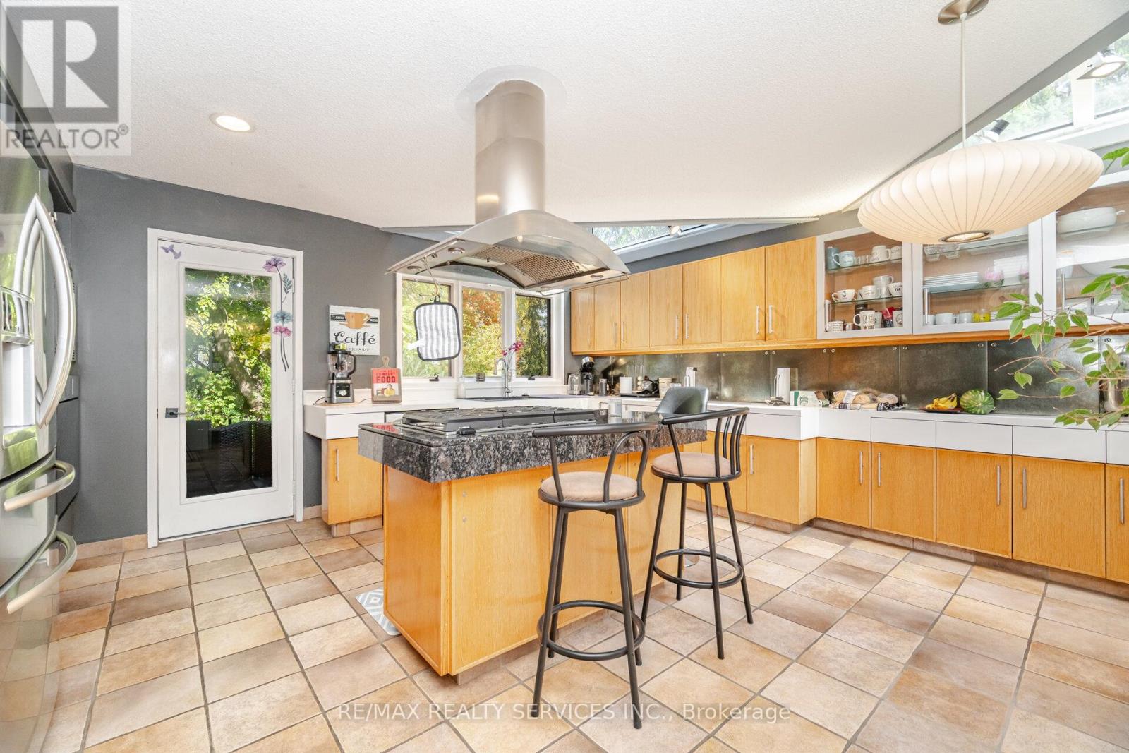 4296 Village Park Drive, Lincoln, Ontario  L3J 0J1 - Photo 16 - X12484649