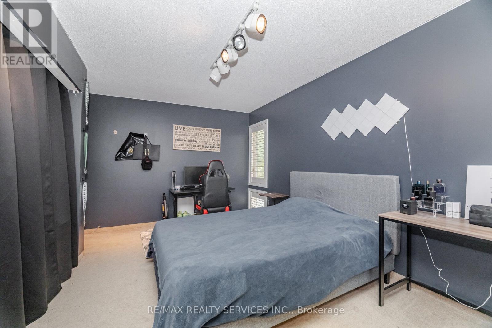 4296 Village Park Drive, Lincoln, Ontario  L3J 0J1 - Photo 36 - X12484649