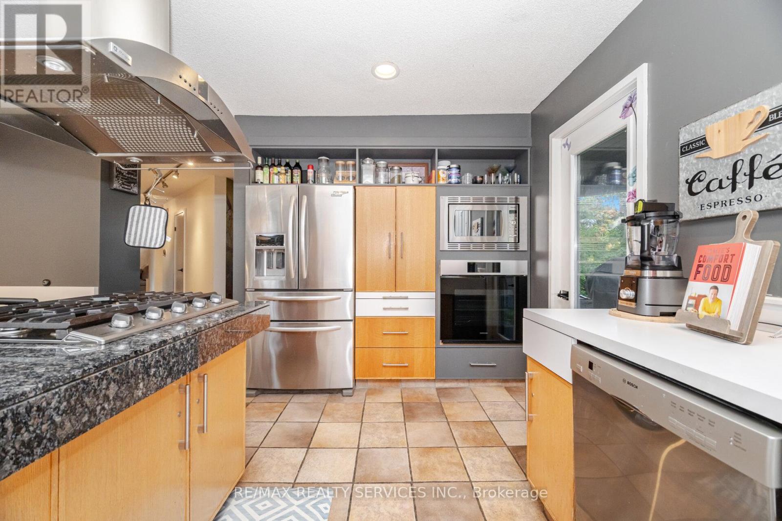 4296 Village Park Drive, Lincoln, Ontario  L3J 0J1 - Photo 20 - X12484649