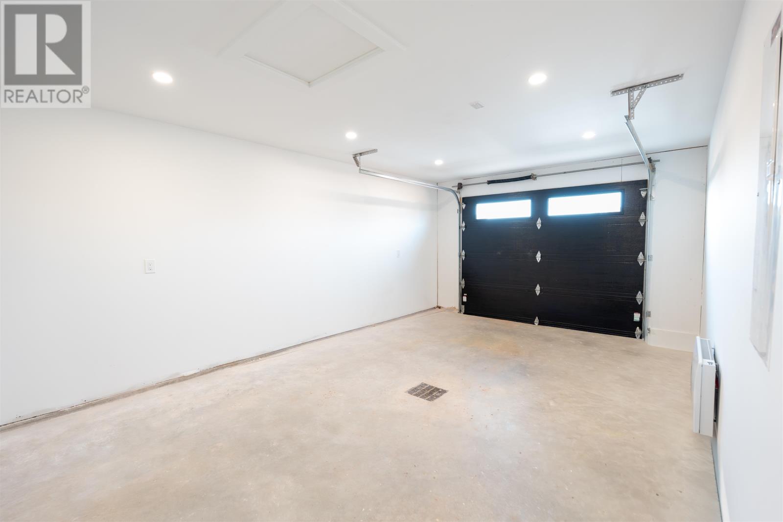 86 St. Clair Street, Summerside, Prince Edward Island  C1N 0L2 - Photo 32 - 202522086