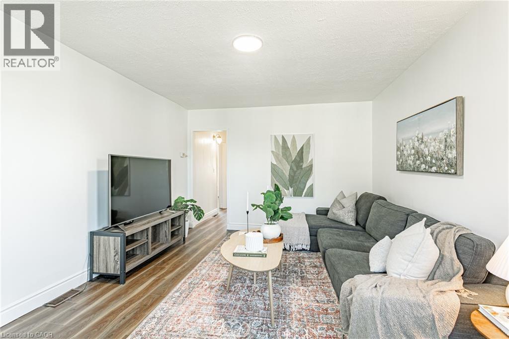 27 Centre Street, Woodstock, Ontario  N4S 3X6 - Photo 9 - 40778846