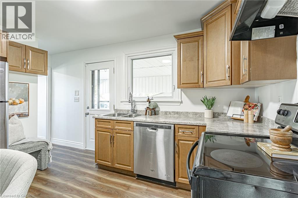 27 Centre Street, Woodstock, Ontario  N4S 3X6 - Photo 17 - 40778846