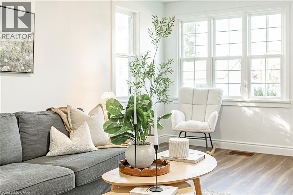 27 Centre Street, Woodstock, Ontario  N4S 3X6 - Photo 8 - 40778846