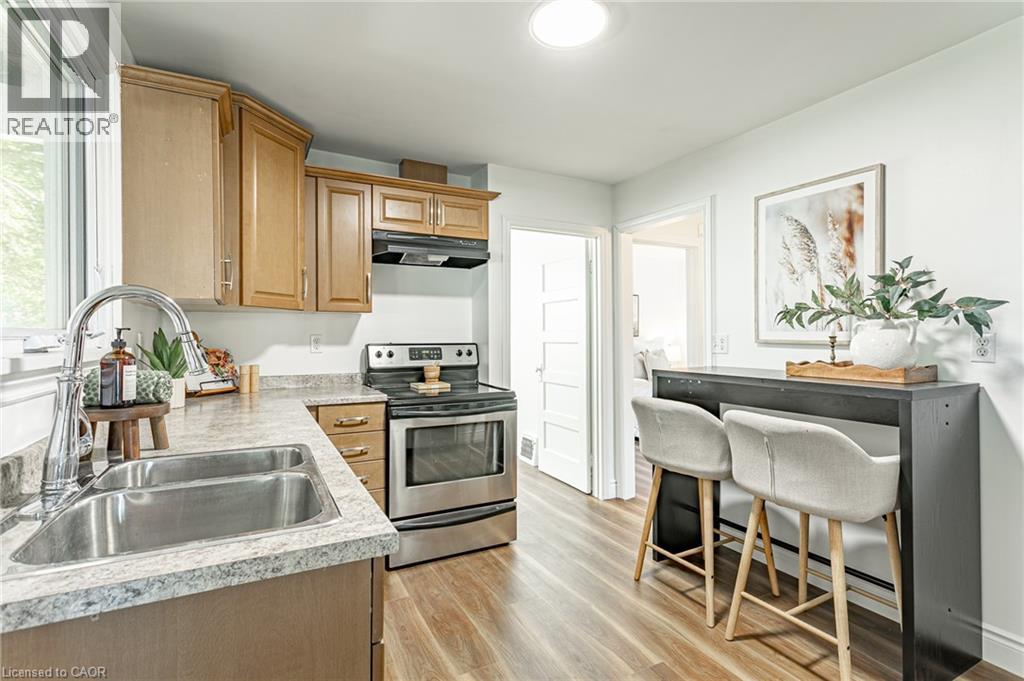 27 Centre Street, Woodstock, Ontario  N4S 3X6 - Photo 18 - 40778846