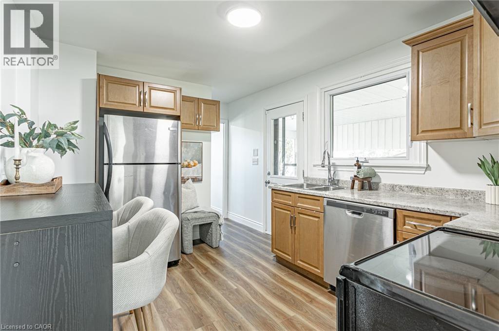 27 Centre Street, Woodstock, Ontario  N4S 3X6 - Photo 16 - 40778846