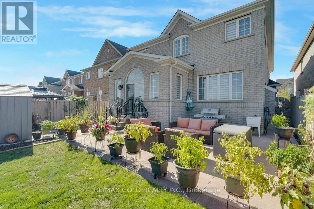 7 Newington Crescent, Brampton, Ontario  L6P 3G3 - Photo 44 - W12422436