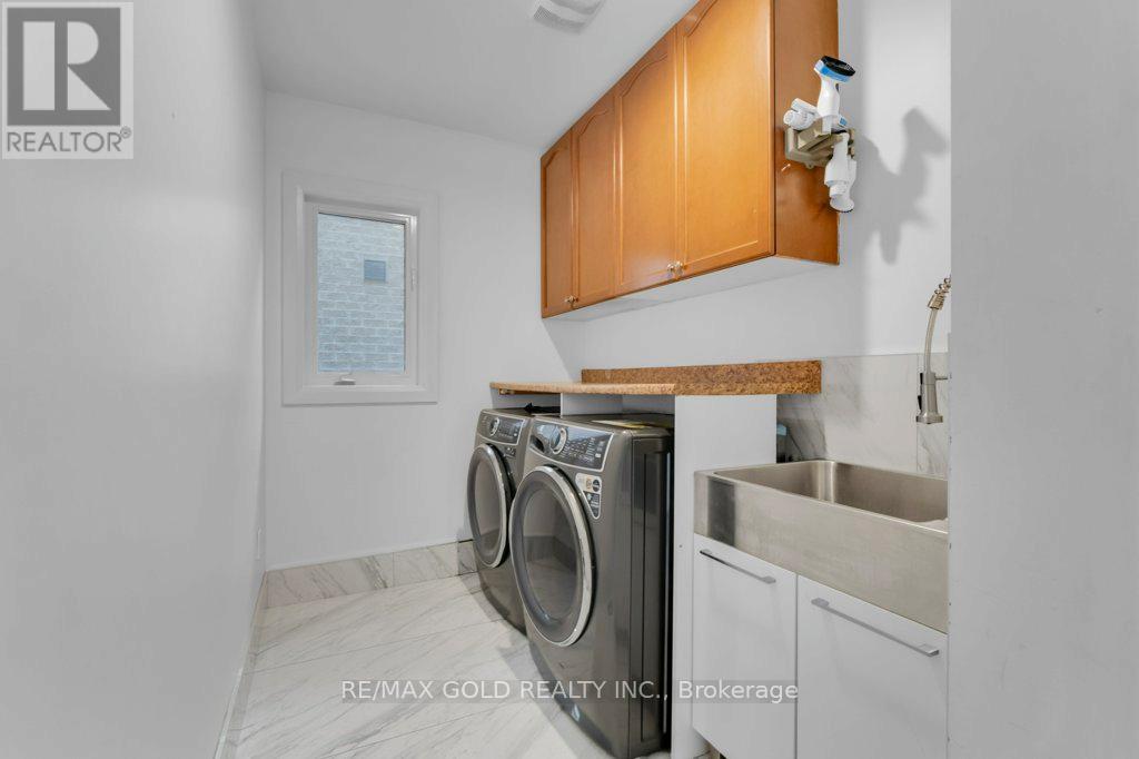 7 Newington Crescent, Brampton, Ontario  L6P 3G3 - Photo 19 - W12422436