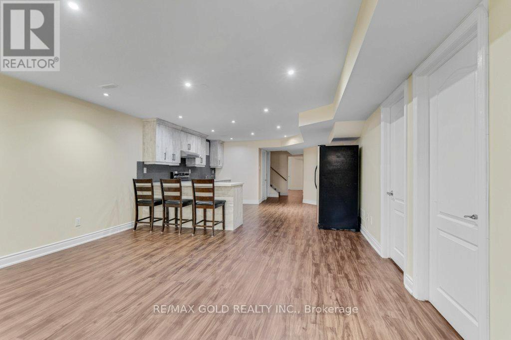 7 Newington Crescent, Brampton, Ontario  L6P 3G3 - Photo 38 - W12422436