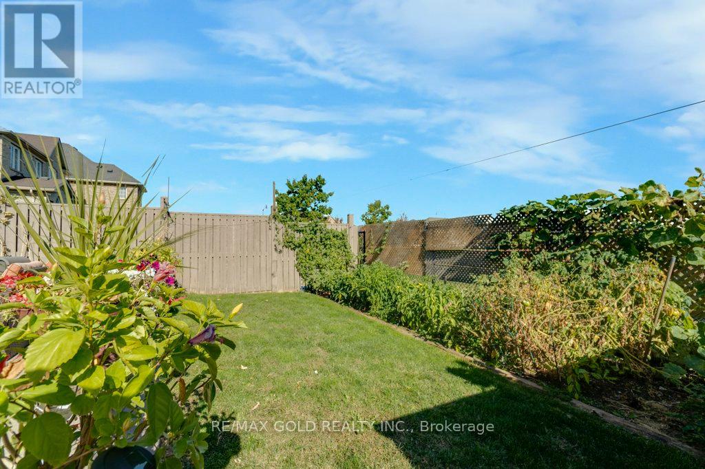 7 Newington Crescent, Brampton, Ontario  L6P 3G3 - Photo 48 - W12422436