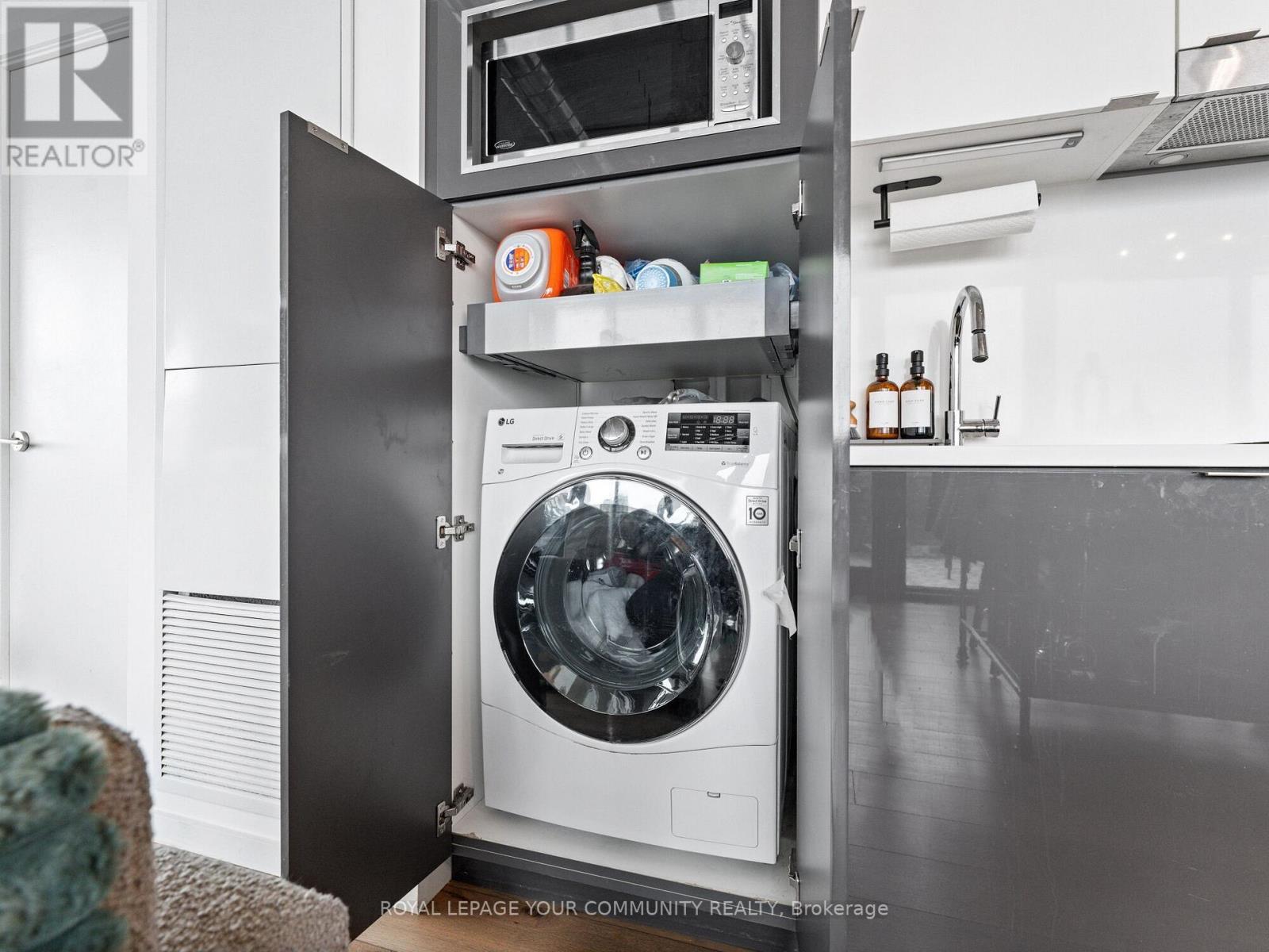 1108 - 21 Lawren Harris Square, Toronto, Ontario  M5A 0T4 - Photo 16 - C12485111