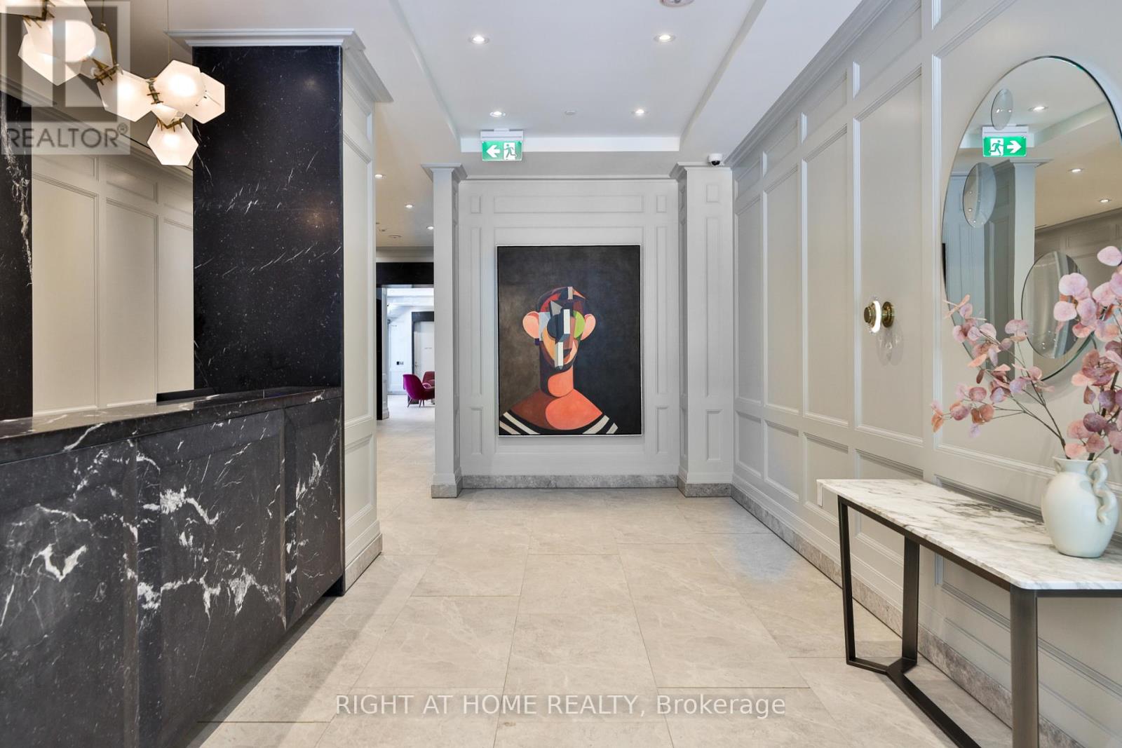 404 - 10 Prince Arthur Avenue, Toronto, Ontario  M5R 1A9 - Photo 11 - C12485130