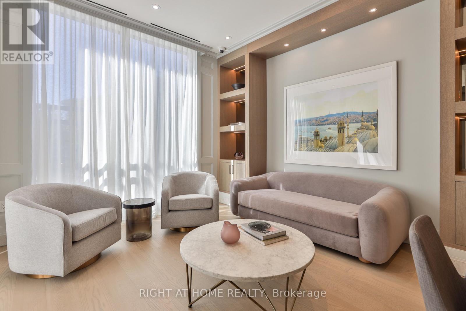 404 - 10 Prince Arthur Avenue, Toronto, Ontario  M5R 1A9 - Photo 13 - C12485130