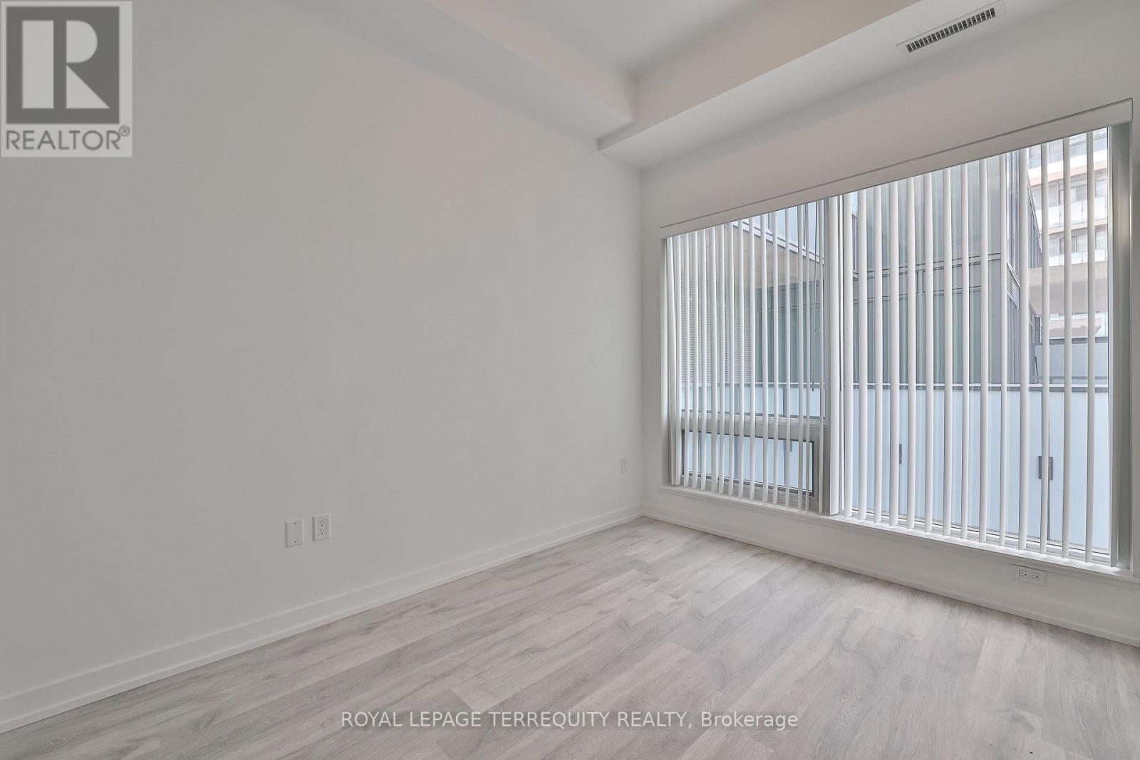 801 - 8 Olympic Garden Drive, Toronto, Ontario  M2M 0B9 - Photo 16 - C12485141