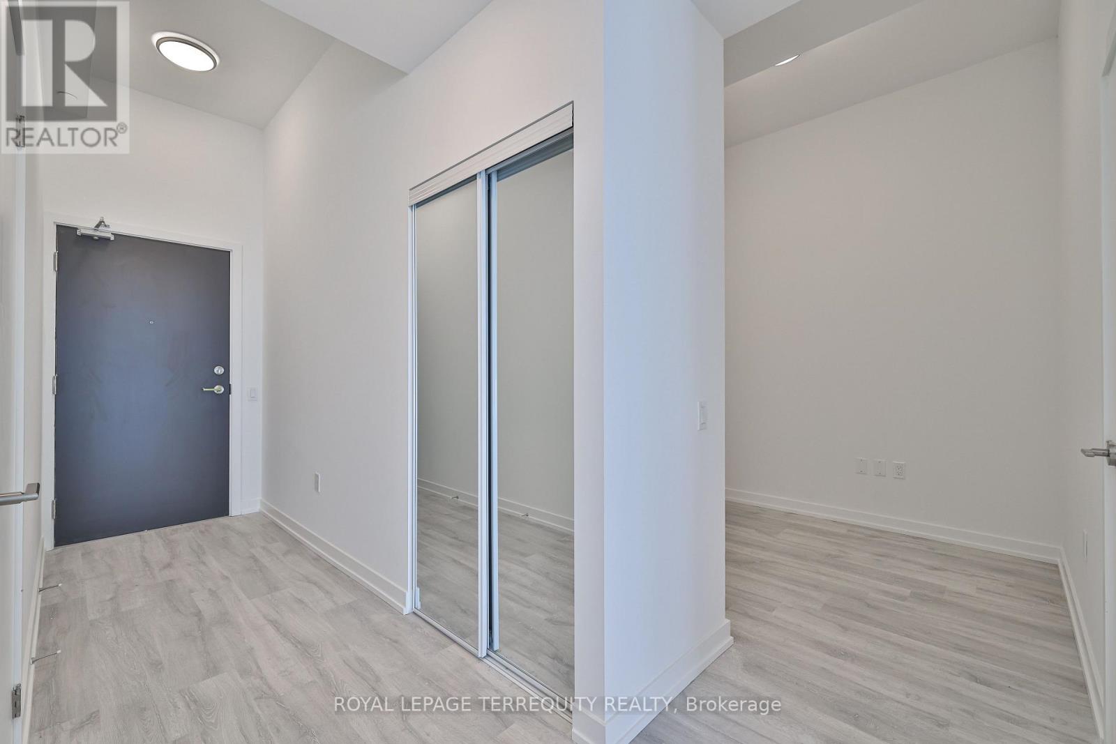 801 - 8 Olympic Garden Drive, Toronto, Ontario  M2M 0B9 - Photo 23 - C12485141