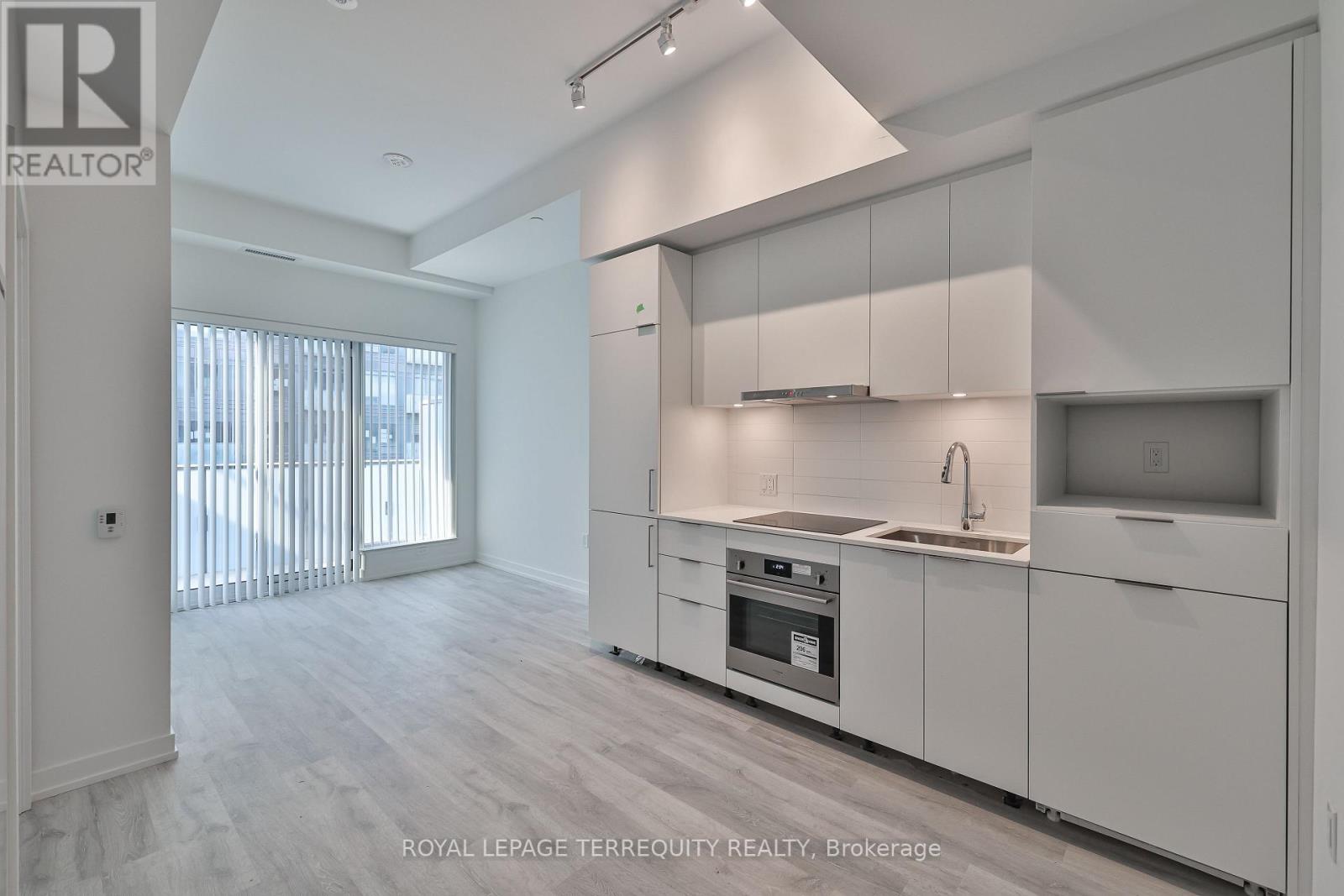 801 - 8 Olympic Garden Drive, Toronto, Ontario  M2M 0B9 - Photo 6 - C12485141