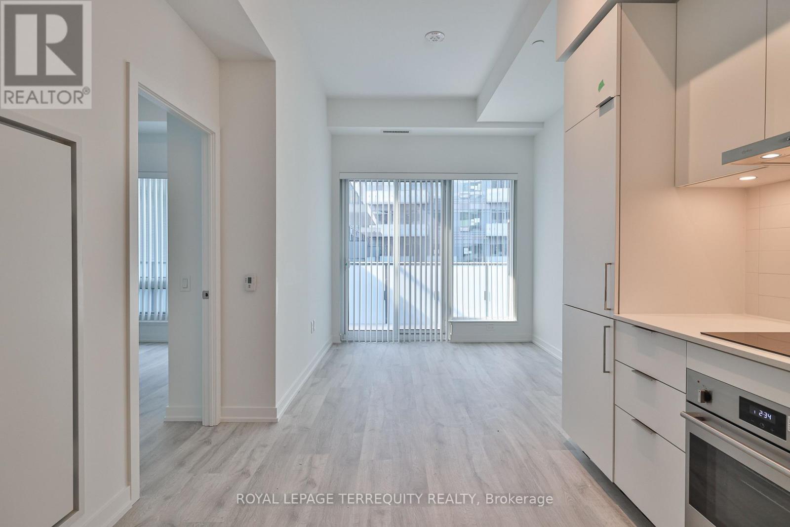 801 - 8 Olympic Garden Drive, Toronto, Ontario  M2M 0B9 - Photo 7 - C12485141