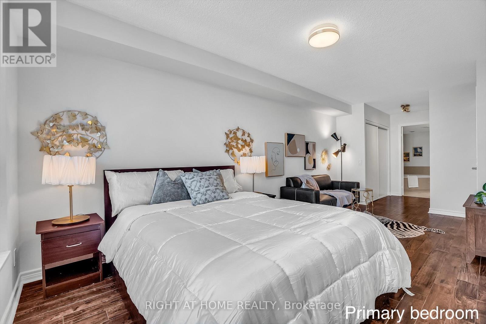 1601 - 152 St Patrick Street, Toronto, Ontario  M5T 3J9 - Photo 10 - C12485147