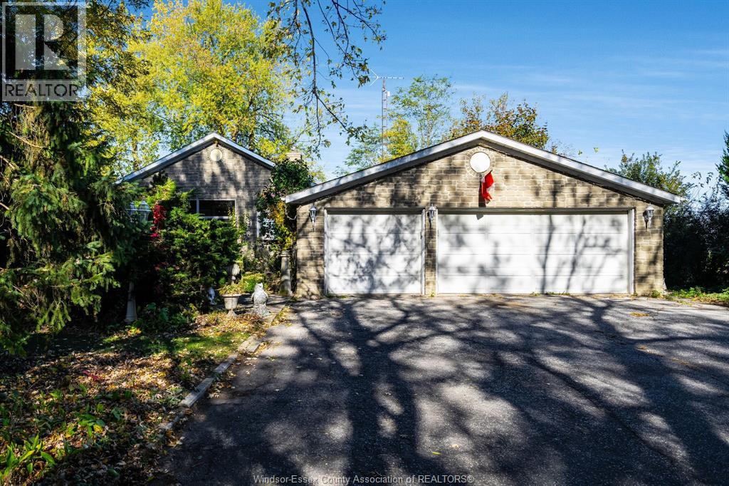 3020 St. Clair Road, Stoney Point, Ontario  N0R 1N0 - Photo 2 - 25027321