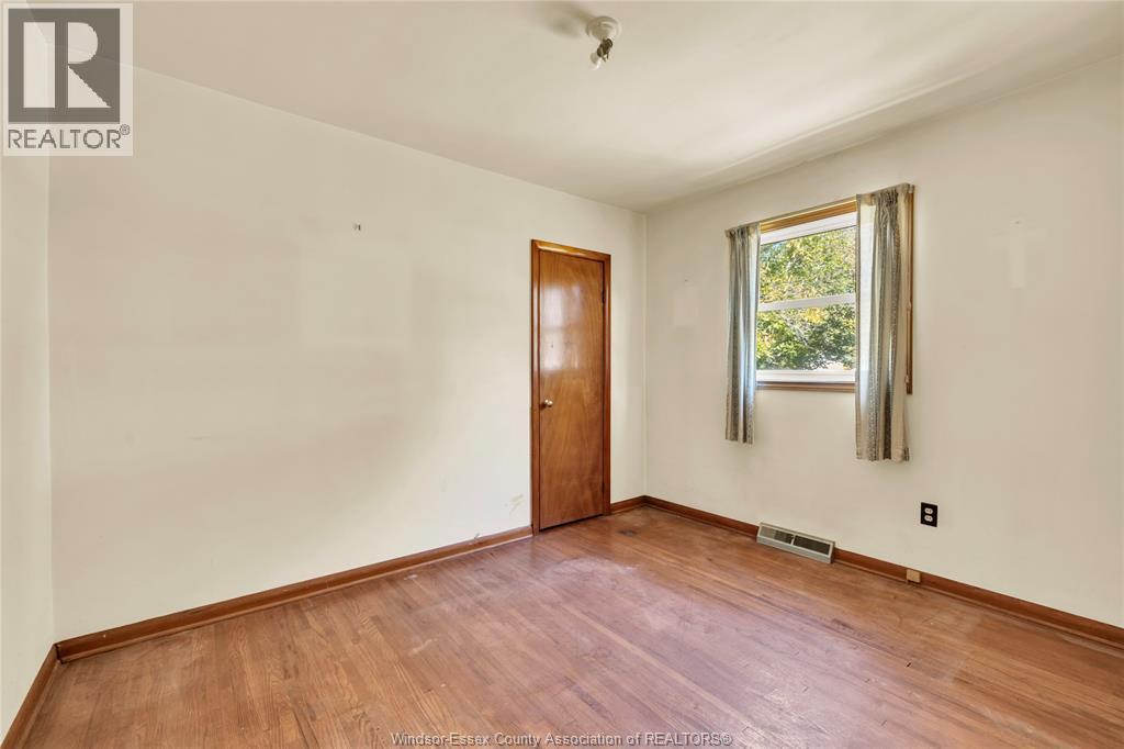 3326 Lauzon Road, Windsor, Ontario  N8T 3P8 - Photo 13 - 25027319